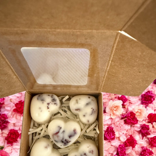 Sweet Neroli & Basil Heart Box